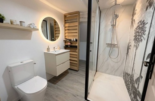 Nuits-Saint-Georges House | The Celeste Suite