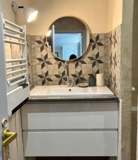 Bourbonne-les-Bains Apartment | The entire flat on one level
