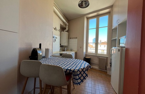 Voltaire - Saint Amour Apartment | The Gambetta