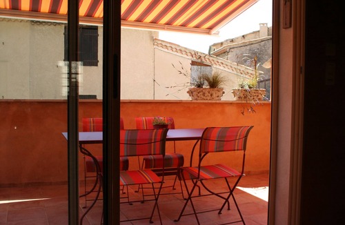 Buis-les-Baronnies House | The House behind the Fountain