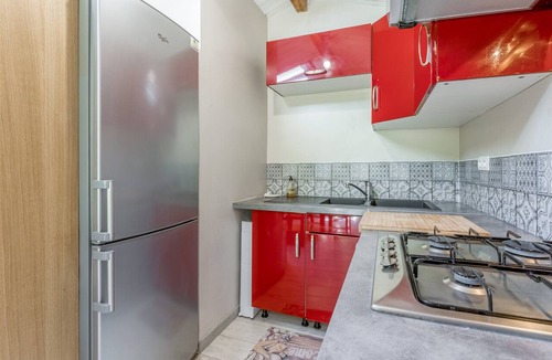 Visan House | The Lucéna Cicadas Cottage