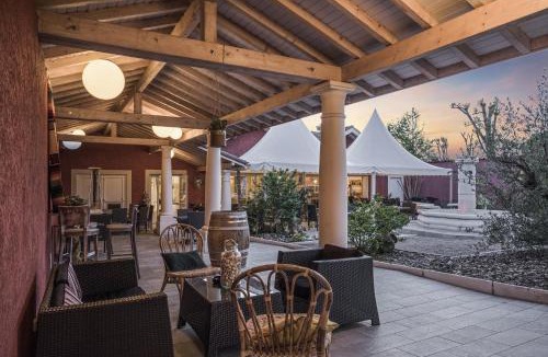 Malafretaz Hotel | The Originals Boutique, Hôtel Le Pillebois, Bourg-en-Bresse Nord