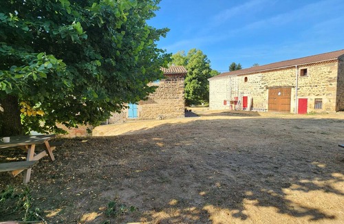 Condat-les-Montboissier Cottage | The Ostalou!