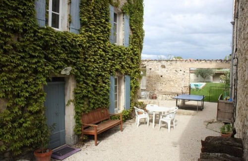 Saint-Didier House | The other side of the washhouse