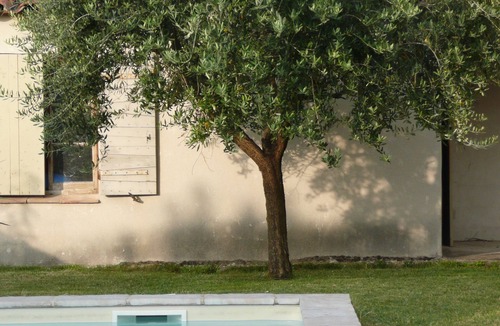 Saint-Didier House | The other side of the washhouse