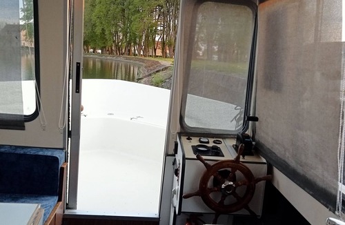 Bazolles Boat Rental | The sittele pleasure boat on the Canal du Nivernais