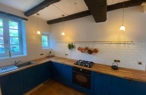 Maurens House | The Snug House: Rustic and charming cottage in the Dordogne