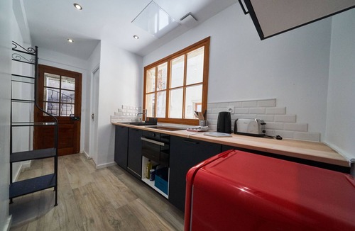 Poligny Apartment | three apartments on the ground floor of a private mansion dating from 1430
