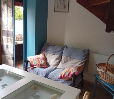 Saint-Martin-sous-Vigouroux House | Tiny Cantalou
