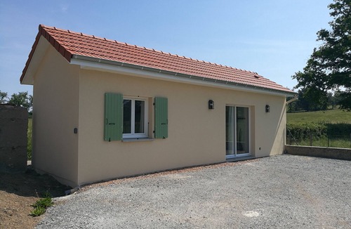 Charlieu-Belmont House | Tiny House Moderne et son Jardin Privé 5mn Roanne