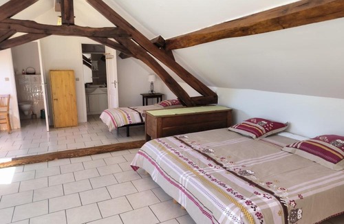 Mhere Apartment | Tout Crin