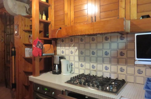Saint-Jacques-des-Blats Ski Chalet | Traditional chalet 2mn from Super Lioran, ideal for your mountain vacations