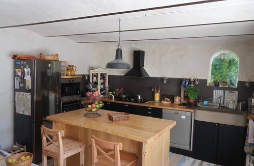 Sahune House | Traditional, family-run Provencal farmhouse