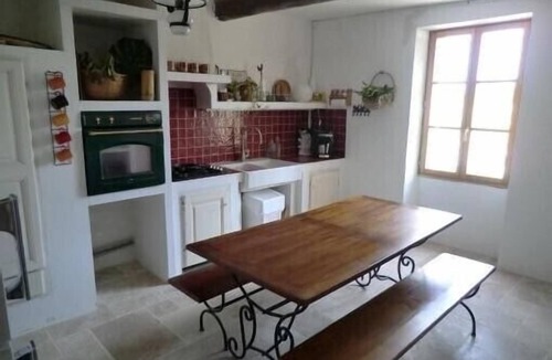 Mormoiron House | Traditional Provencal farmhouse at the foot of Mont Ventoux