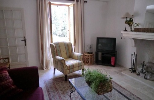 Mormoiron House | Traditional Provencal farmhouse at the foot of Mont Ventoux