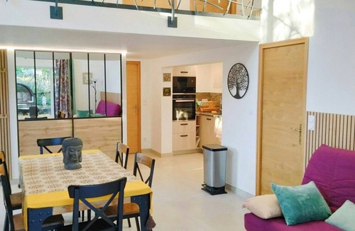 Villes-sur-Auzon House | Tranquil cottage with views of Mont Ventoux