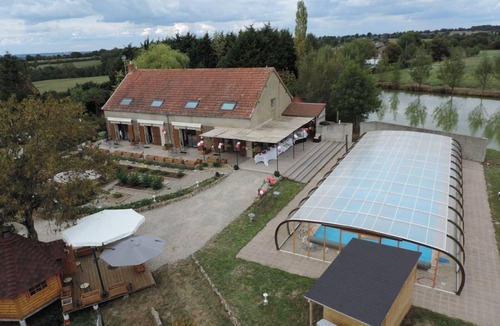 Saint-Hilaire Cottage | Tranquil family house with pool and pets allowed