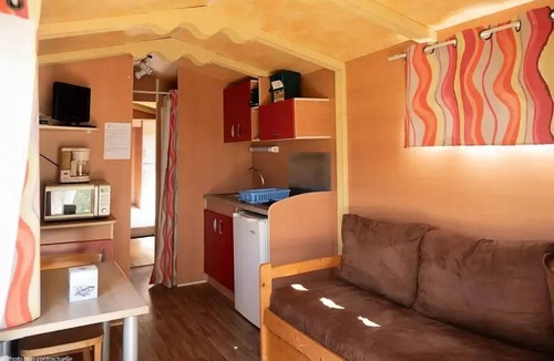 Perrex Cabin | Travel Trailer - 1 bedroom, sleeps 4