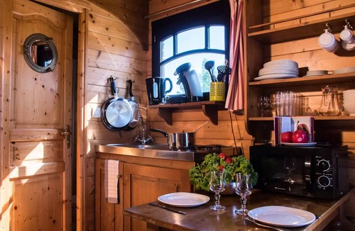 Molinet Cabin | Travel Trailer (Sleeps 5)