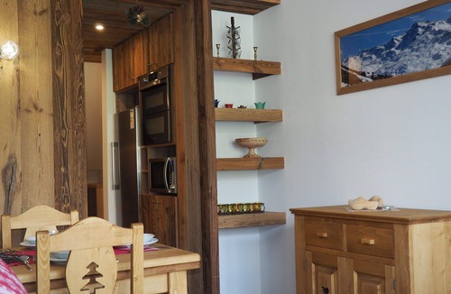 Les Allues Apartment | travelski home select - Résidence les Lauzes
