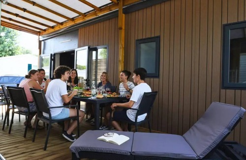 Sadirac House | Tribu 6-Room Mobile Home for 10 People, Air-Conditioned + TV, 3 Bathrooms