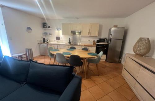 La Roche-de-Glun Apartment | Triplex à La Roche de Glun