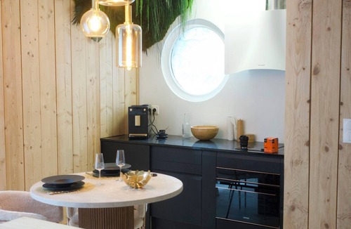 20th Arrondissement Apartment | Tropic Bloom Spa & Cinéma 10 mn from Paris