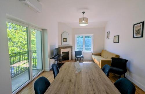 Vichy Apartment | Two-bedroom apartment with air conditioning