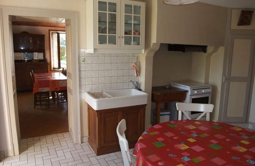 Fougerolles Cottage | Typical quiet house with fireplace and garage