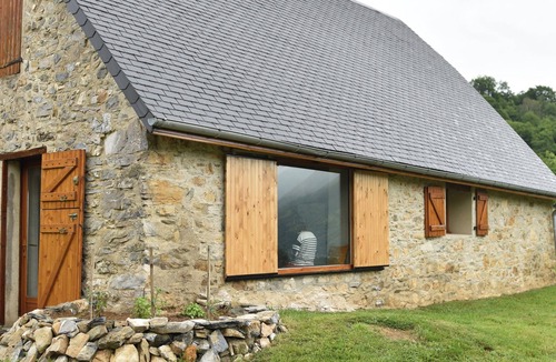 Beaudean Ski Chalet | Typical converted barn, breathtaking view of the Pic du Midi and the Pyrenees.