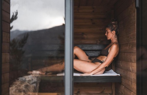 Leschaux Cabin | Unik Lodges Annecy - Le Zénith - Vue sommets avec sauna privé