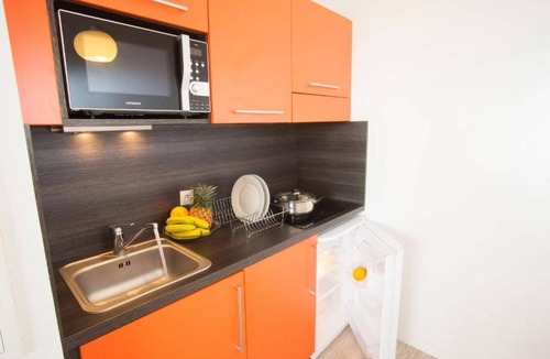 Chevilly-Larue Apartment | Urban Escape on the Edge of Paris