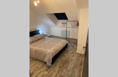Vesoul Apartment | Urban Loft