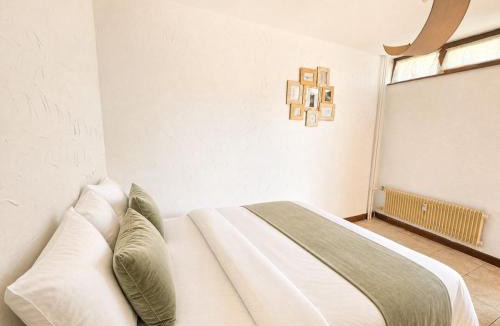 Gaillard Apartment | Urban Nest Geneva Tramway