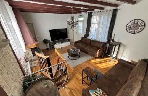 Bagneux Villa | V - Villa 2022 PARIS EXPO-3min metro-8 rooms-12 beds