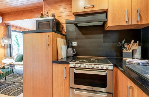 Arpaillargues-et-Aureillac House | Vacation Home “Lodge Exotique 4 - Mas De Rey” with Private Terrace, Wi-Fi & Air Conditioning