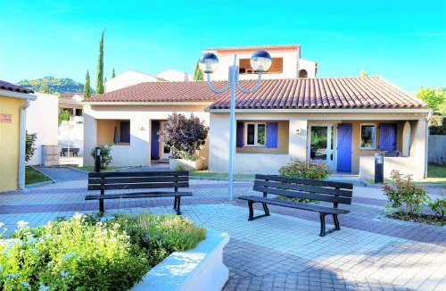 Montbrun-les-Bains Resort | Vacances Leo Lagrange - Le Village des Lavandes