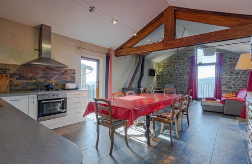 Gluiras House | Vacation Home "Gte De Chapelèche Les Glycines" with Private Terrace, Balcony & Wi-Fi