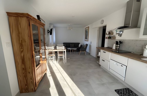 Saint-Didier Apartment | Vacation Home in Provence Near Mont Ventoux