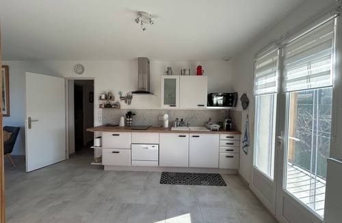 Saint-Didier Apartment | Vacation home in Provence near Mont Ventoux