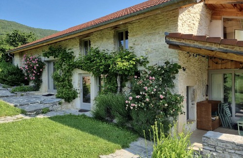 Rencurel Cottage | Vacation home in the Vercors completely renovated, wonderful location in the middle of nature