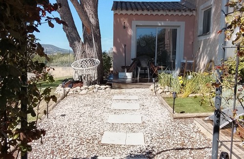 Seguret House | Vacation home rental 6 persons near Vaison La Romaine