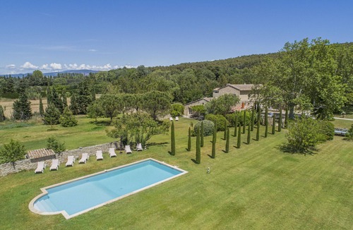 Taillades Villa | Vacation rental farm with pool TAILLADES LS2-11