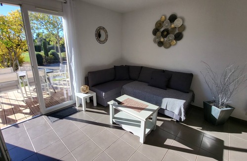 Aubignan Villa | Vacation village house
