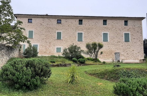 Mazan House | Vaucluse Provence: Magnificent 19th century Mas in the vineyards