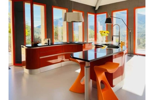 Mollans-sur-Ouveze Villa | VILLA ASTERISK design facing Mont Ventoux