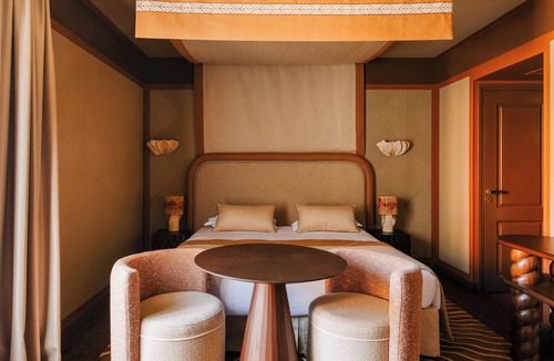 Saint-Paul-Trois-Chateaux Hotel | Villa Augusta