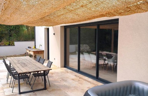Montboucher-sur-Jabron Villa | Villa aux portes de la Provence
