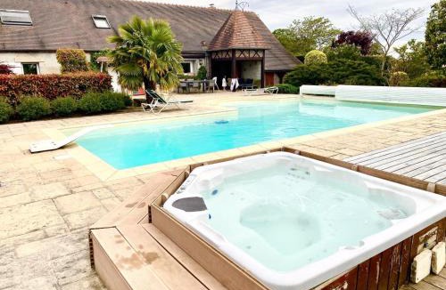Toulon-sur-Allier House | Villa avec piscine chauffée et jardin près de Moulins - FR-1-489-356