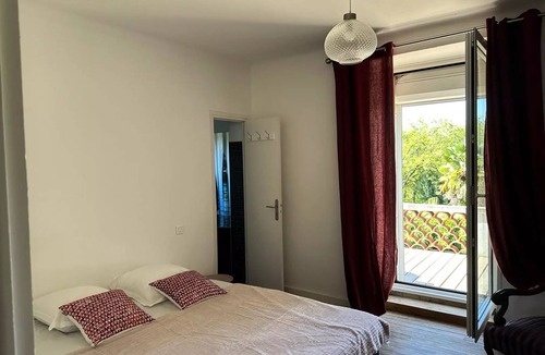 Saint Sozy Villa | Villa blanche Privilège, 6 bedrooms - 4 bathrooms - TV 12 people
